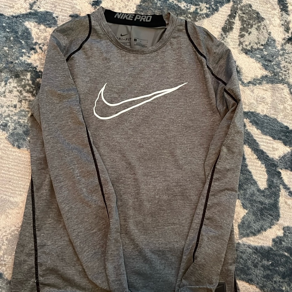 Nike long sleeve dri fit